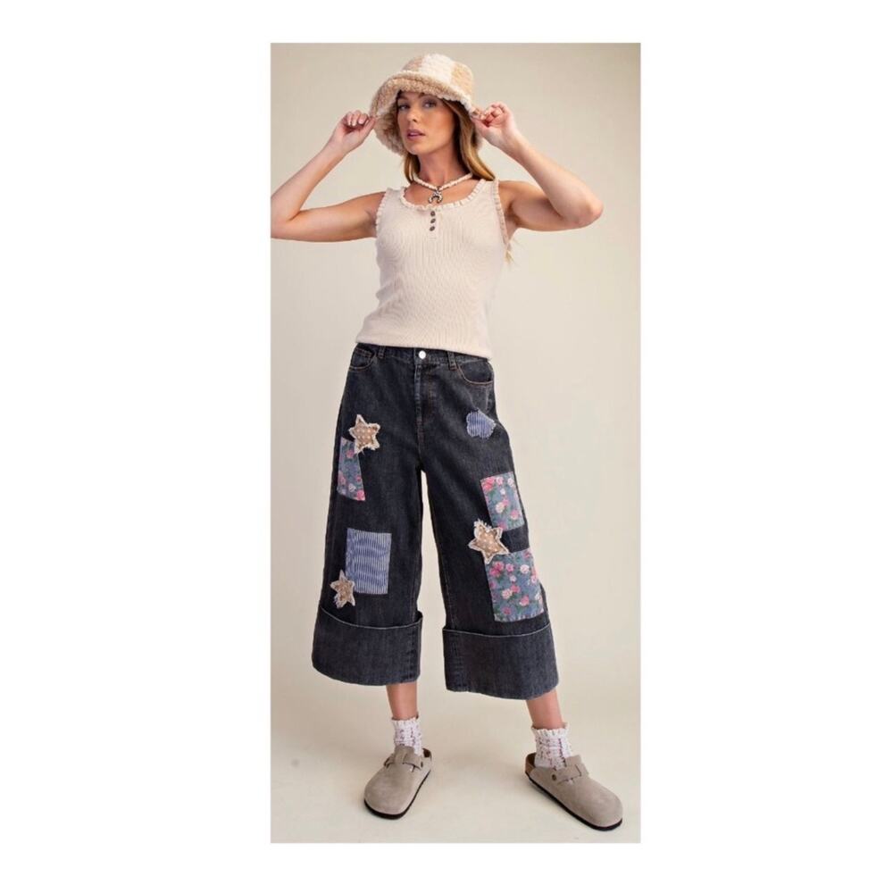 Easel Rose Patch Black Denim Cropped Jeans - Picture 1 of 5